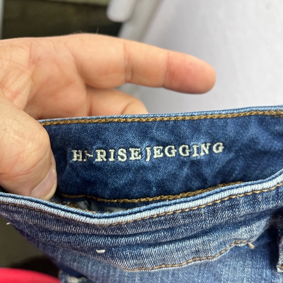 American Eagle Distressed Trashed Hi-Rise Jegging Jeans Womens 6 Blue Denim 2530 - Picture 3 of 11